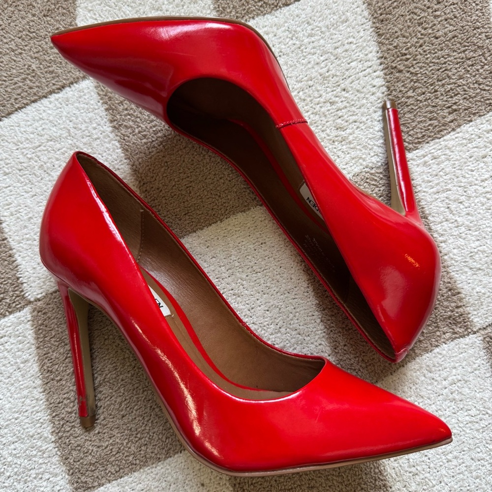 Steve Madden Red Pumps Size 7.5